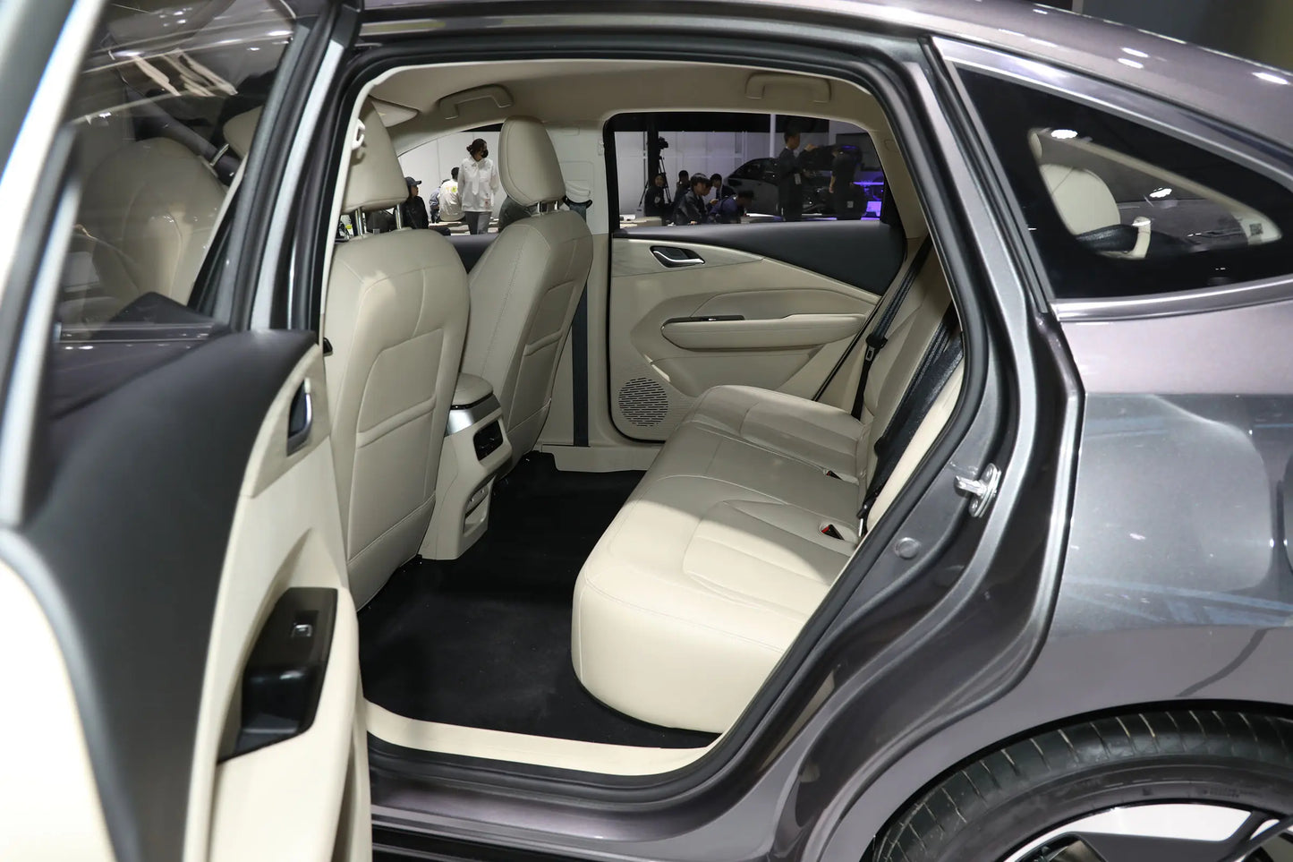 SAIC-GM-Wuling Wuling Starlight -Гибридный PHEV