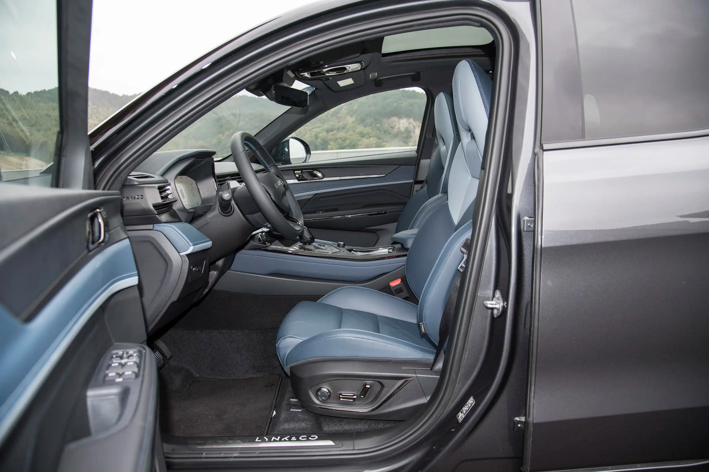 Lynk & Co Lynk & Co 05 EM-P -Гибридный PHEV