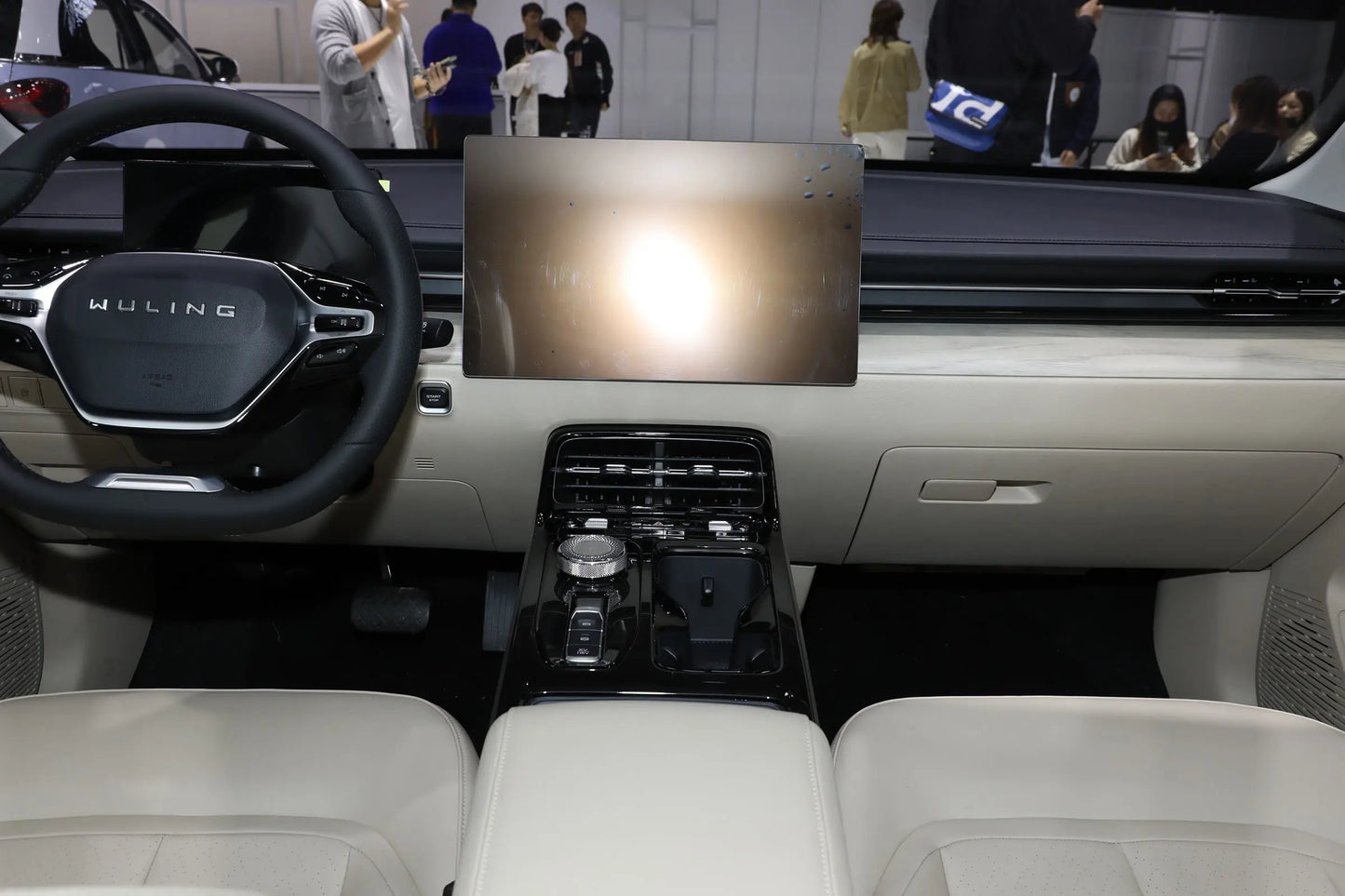 SAIC-GM-Wuling Wuling Starlight -Гибридный PHEV