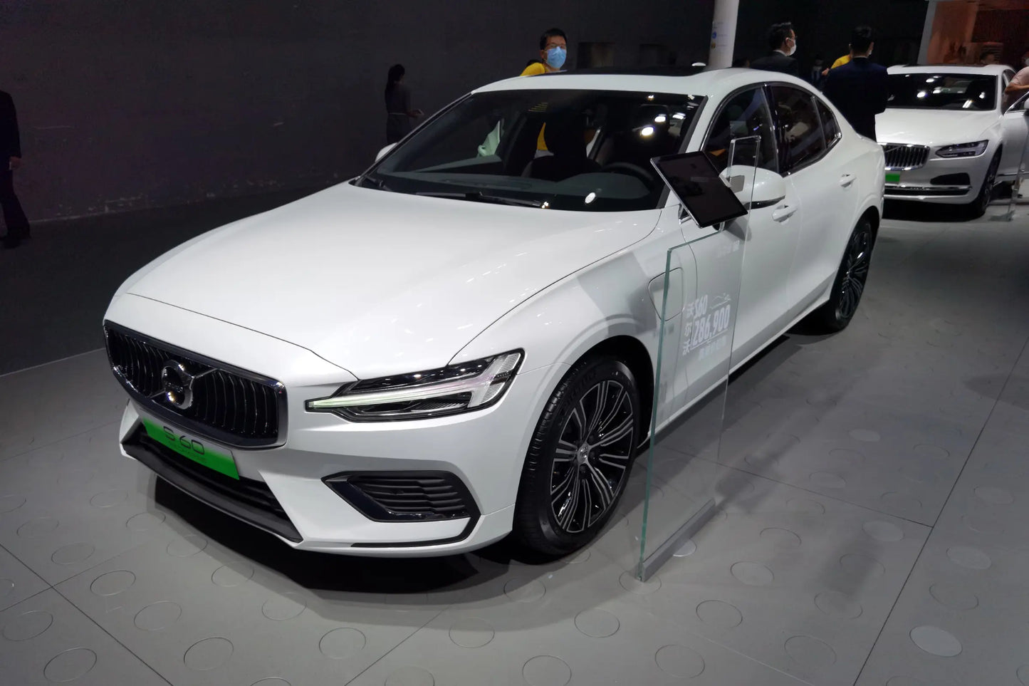 Volvo Volvo S60 -Гибридный PHEV