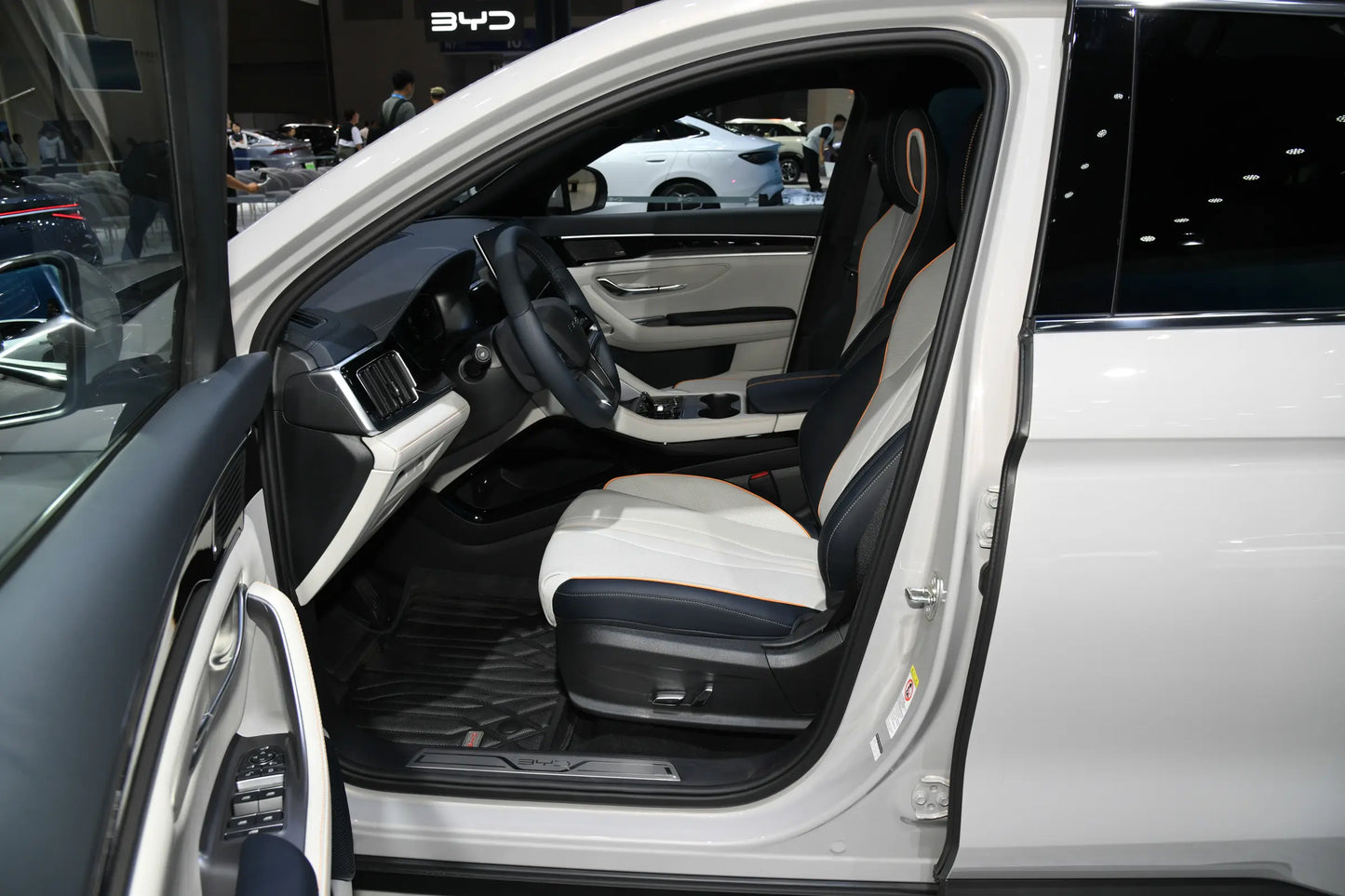 BYD Song PLUS электромобиль