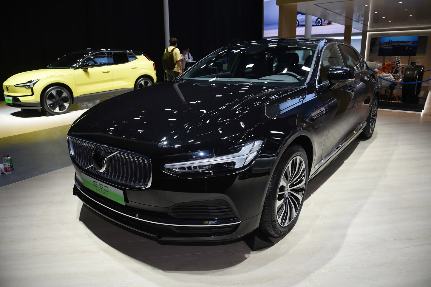 Volvo Volvo S90 -Гибридный PHEV