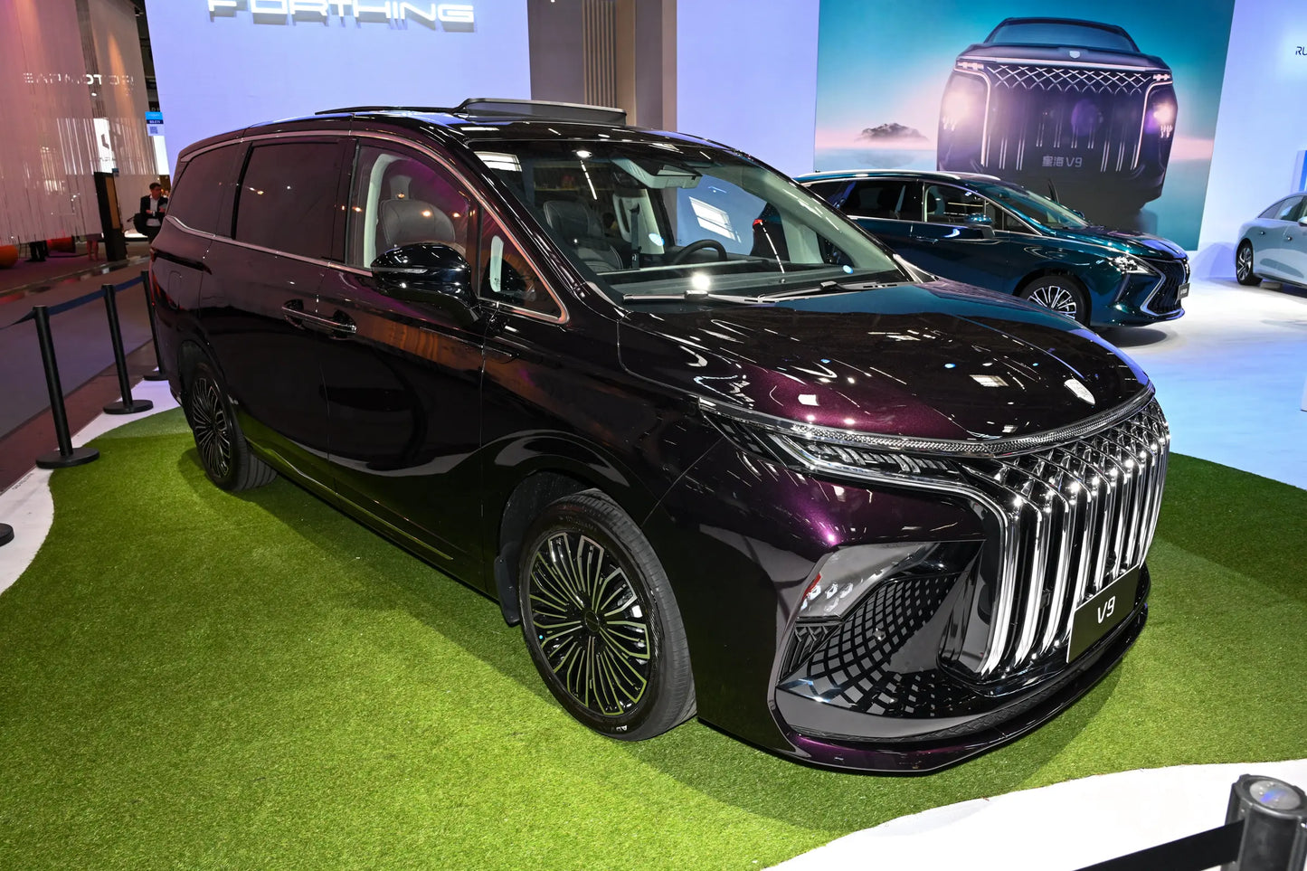 Dongfeng Forthing Wind Planet Ocean V9 - Гибридный PHEV