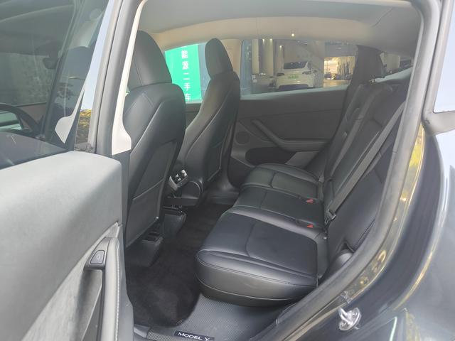 Pre-Owned Tesla Model Y 2023 Rear-Wheel Drive Version