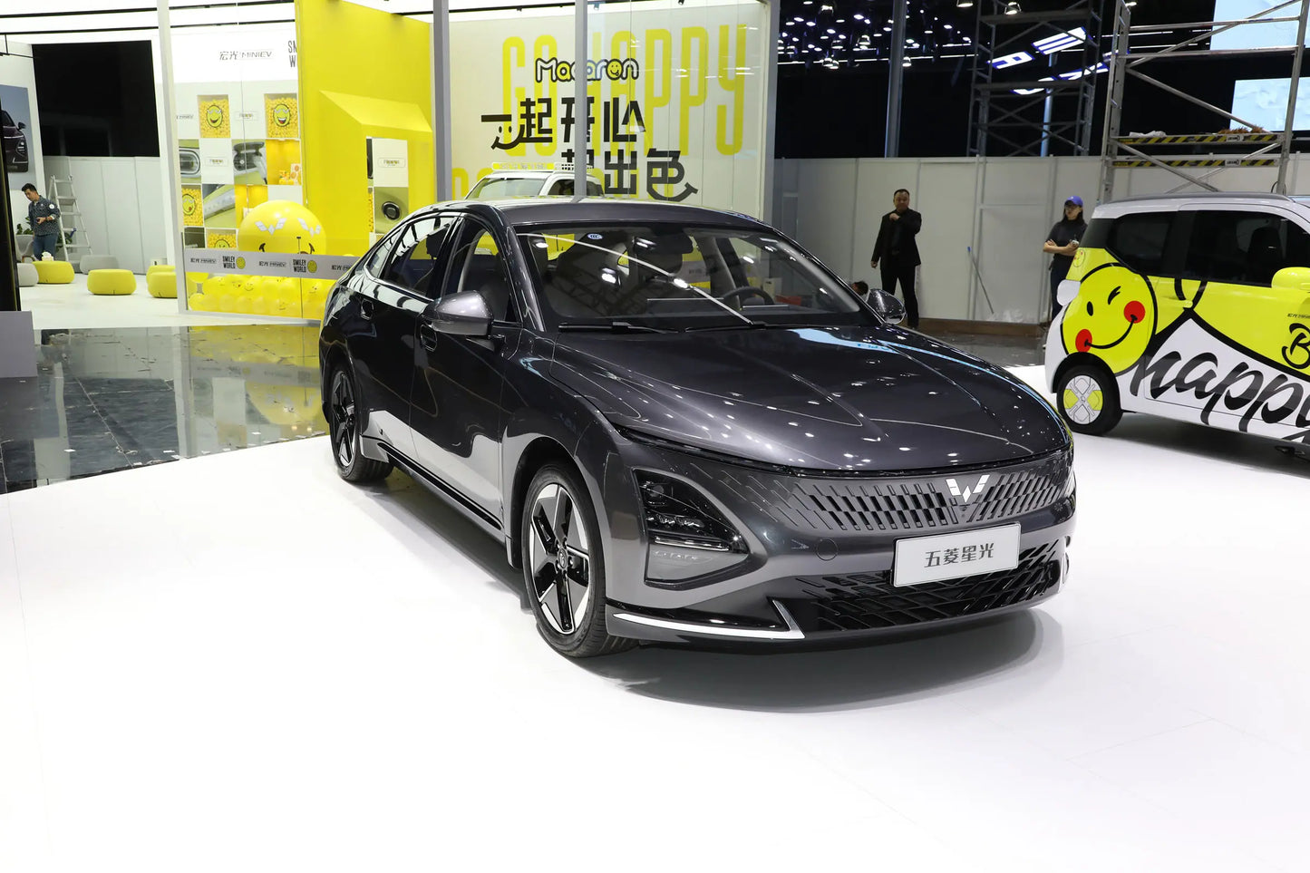 SAIC-GM-Wuling Wuling Starlight -Гибридный PHEV