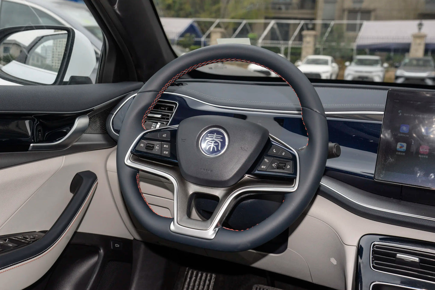 BYD Qin PLUS электромобиль