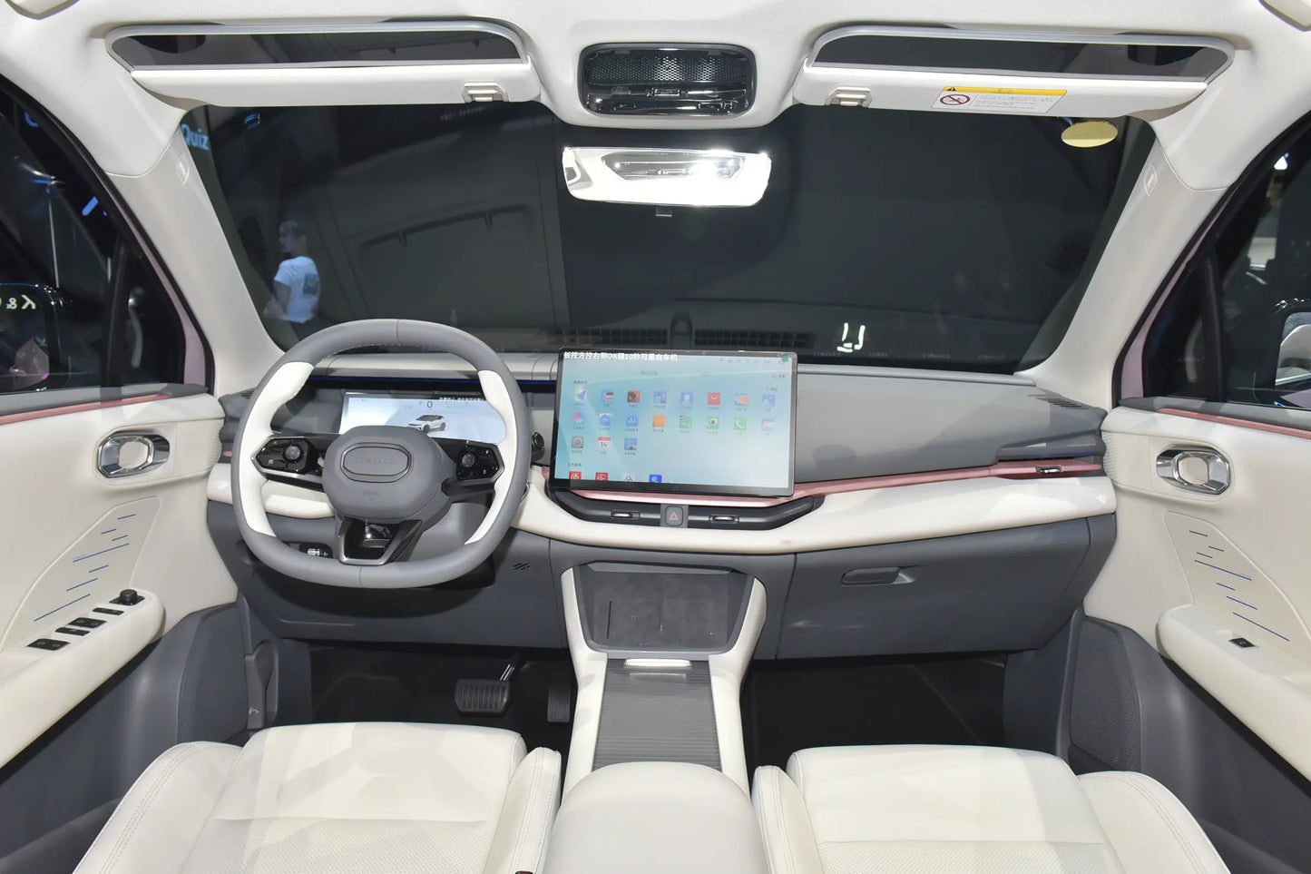 Lynk & Co Lynk & Co 06 EM-P -Гибридный PHEV