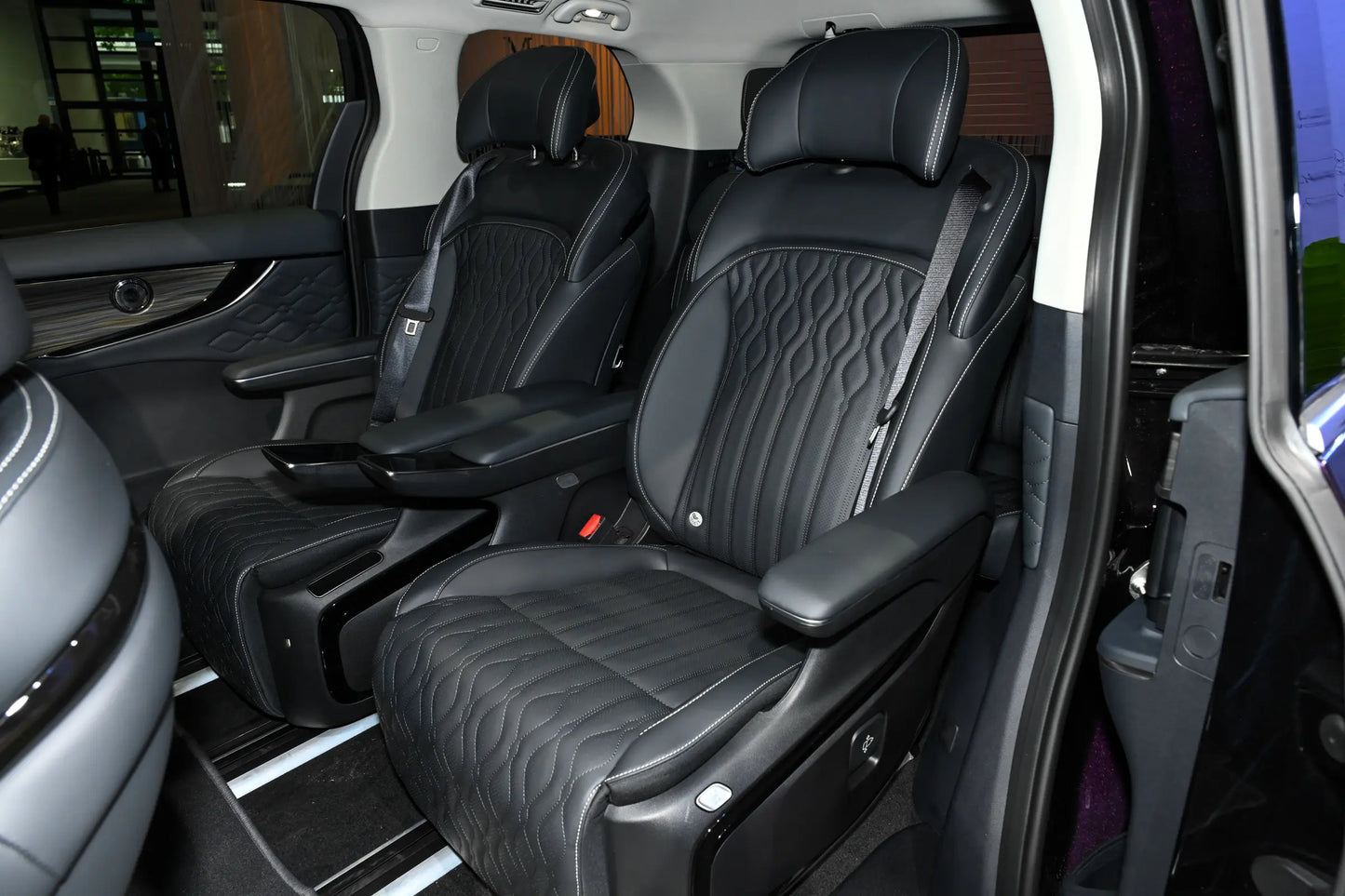 Dongfeng Forthing Wind Planet Ocean V9 - Гибридный PHEV
