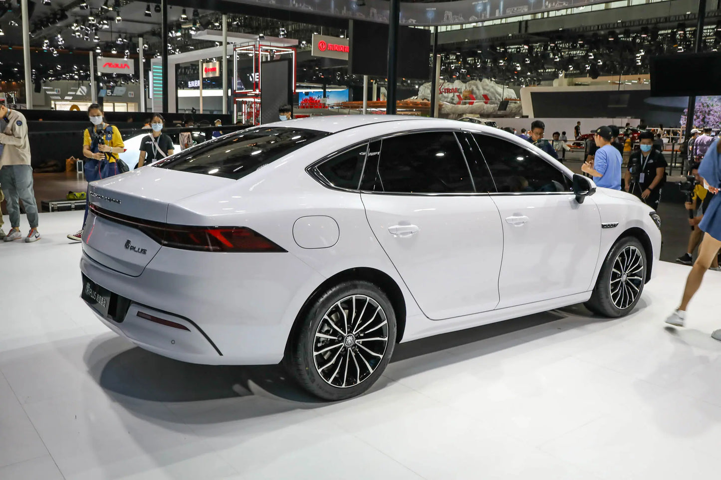 BYD Qin PLUS электромобиль