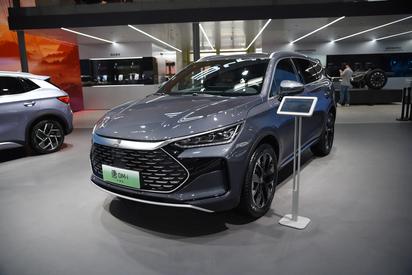 BYD Tang DM -гибридный PHEV