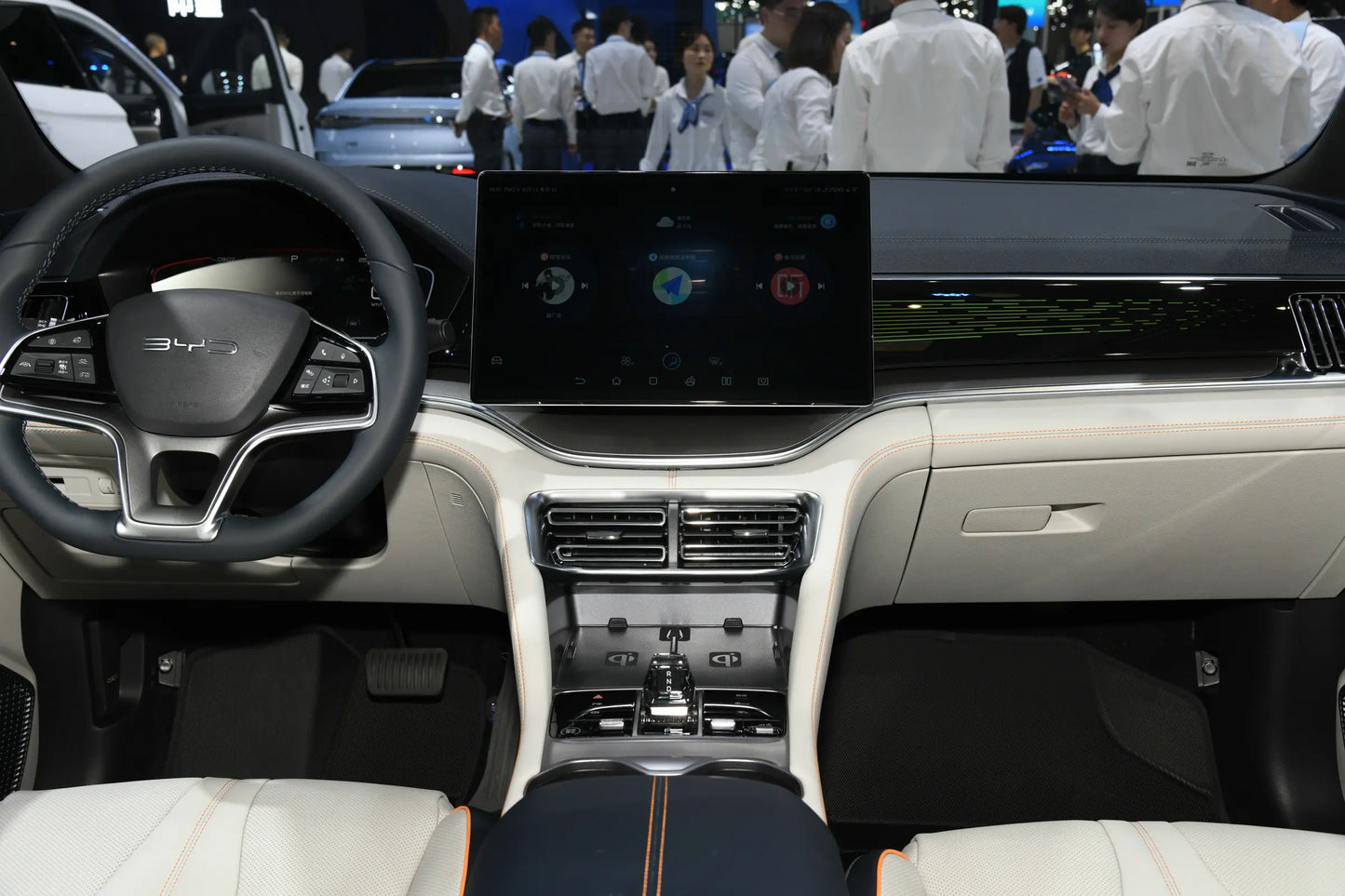 BYD Song PLUS электромобиль