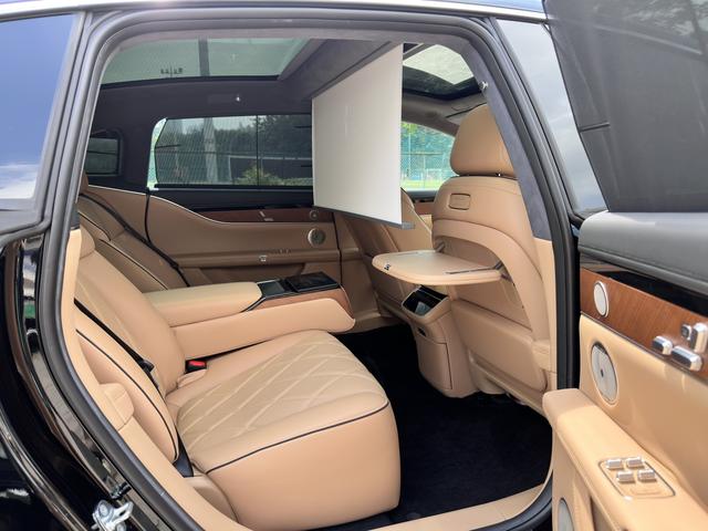 Pre-Owned Huawei Stelato(Xiangjie) S9 2024 Pure Electric Four-Wheel Drive Ultra