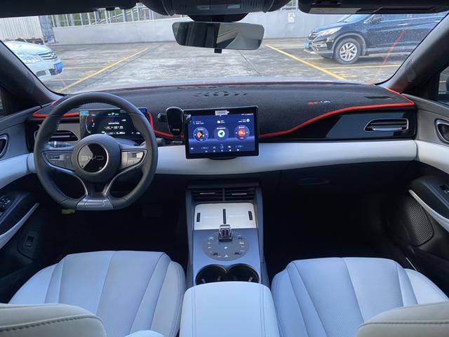 Certificated Pre-Owned BYD Seal 06DM 2024 DM-i 80KM Luxury Edition -u20938539