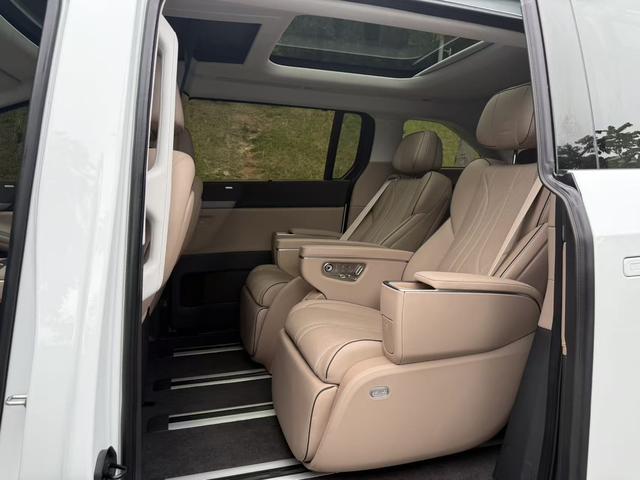 Certificated Pre-Owned XPENG X9 2025 Edition Pure Electric 740 Ultra Long Range Max-u22201256