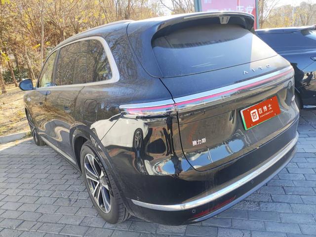 Pre-Owned AITO M7 2026 Extended Range Ultra 5-Seat 4WD Edition