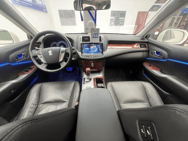 Certificated Used Crown 2012 Model 2.5L Royal Leather Edition