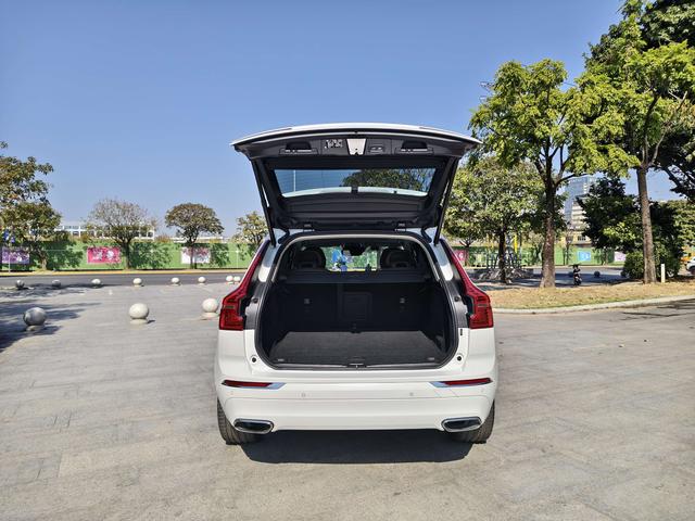 Certificated Pre-Owned Volvo XC60 PHEV 2019 T8 E-Drive Hybrid Inscription Pro National V Emission Standard -u22111222