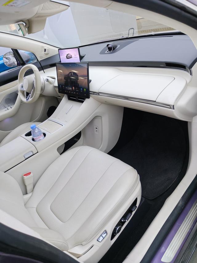 Pre-Owned AITO R7 2024 Model Pure Electric 100kWh Ultra 4WD Version