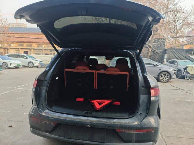 Certificated Pre-Owned BYD Tang L DM 2025 DM-p 200KM 4WD LiDAR Flagship Edition -u22097174