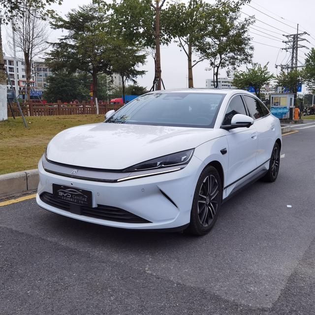 Pre-Owned BYD Qin L EV 2025 Model 545KM Excellence Version