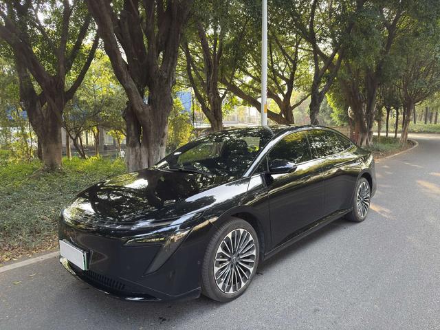 Pre-Owned Nissan N7 2025 Model 510 Max