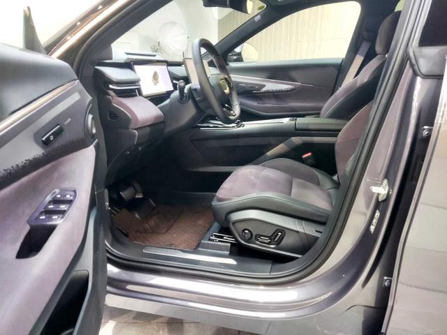 Certificated Pre-Owned Lynk & Co 08 EM-P 2023 Time Limited Edition -u21050167