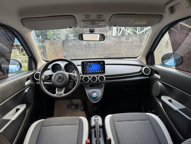 Pre-Owned Oula Black Cat 2021 Model 301km Basic Version