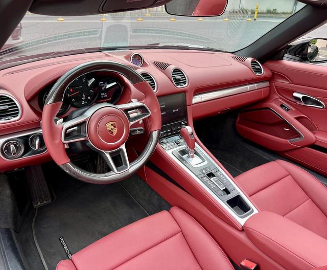 Certificated Pre-Owned Porsche 718 2018 Boxster 2.0T - u22302338