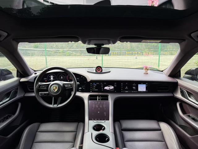 Pre-Owned Porsche Taycan 2020 Taycan