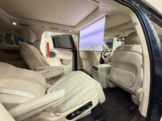 Certificated Pre-Owned Wenjie M9 2024 Extended-Range Ultra Six-Seater Edition -u22069358