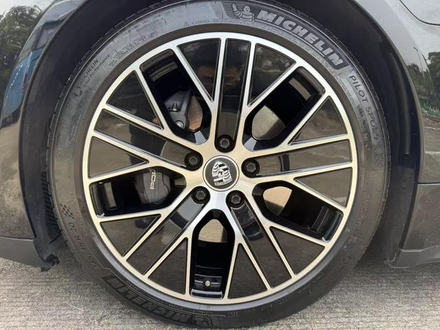 Pre-Owned Porsche Taycan 2020 Taycan