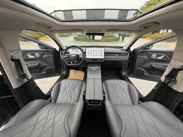 Certificated Pre-Owned BYD Fengyun A8L 2025 145km Luxury Edition -u22109222