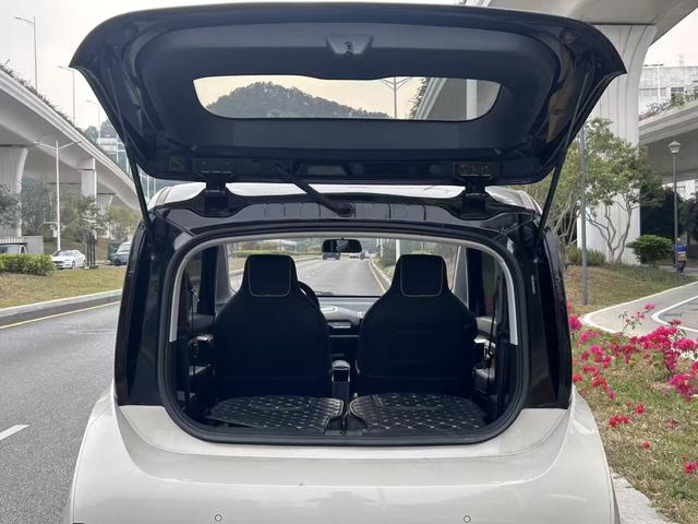 Certificated Pre-Owned Baojun KiWi EV 2021 Artist Lithium Iron Phosphate