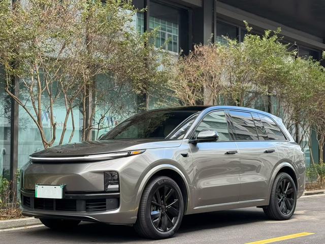 Pre - Owned 2023 Li L8 Pro Edition