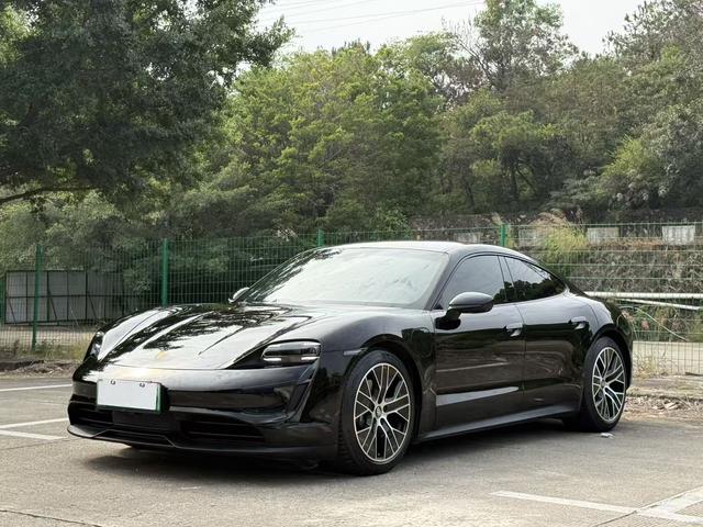 Pre-Owned Porsche Taycan 2020 Taycan