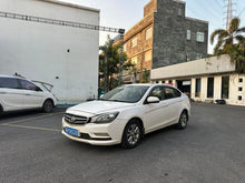 Certificated Pre-Owned Soueast Motor V5 Lingzhi 2015 1.5L Manual Comfort Edition - u22058842