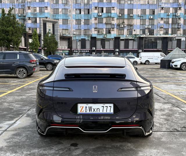 Pre-Owned AVATR 12 2023 Model 650 Three-Laser Four-Wheel Drive Performance Version