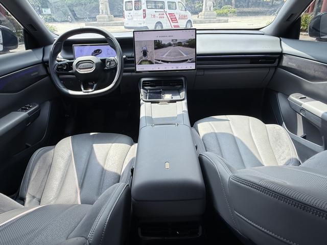 Certificated Pre-Owned Lynk & Co 07 EM-P 2024 126 Long Range Halo -u19626849