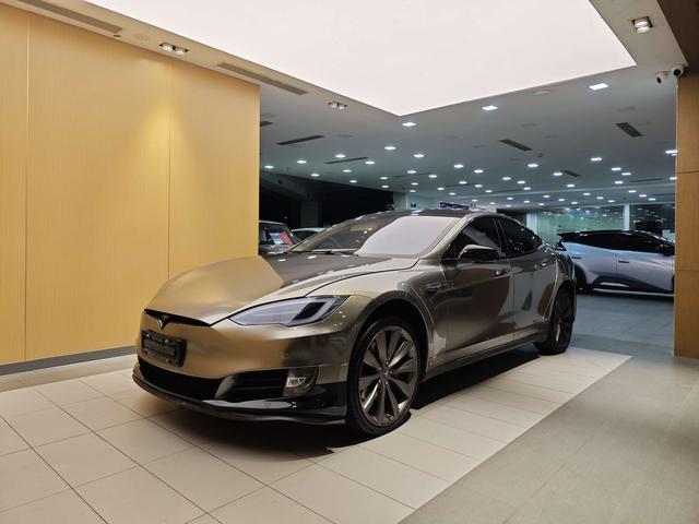Tesla Model S 2014 Version P85