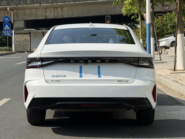 Certificated Pre-Owned BYD Fengyun A8 2024 127 Lingfeng Edition -u21972387