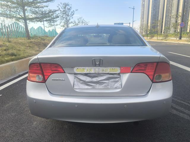 Certificated Pre-Owned Dongfeng Honda Civic 2006 1.8L Classic Automatic Edition - u21663855