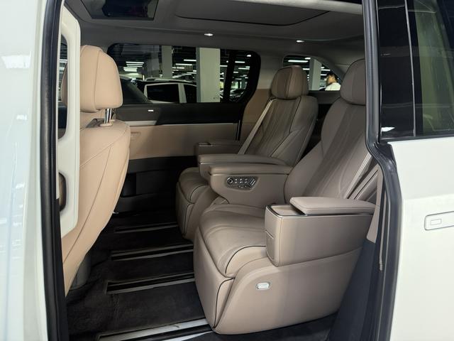 Certificated Pre-Owned XPENG X9 2025 All-Electric 740 Ultra Long Range Max-u21629863