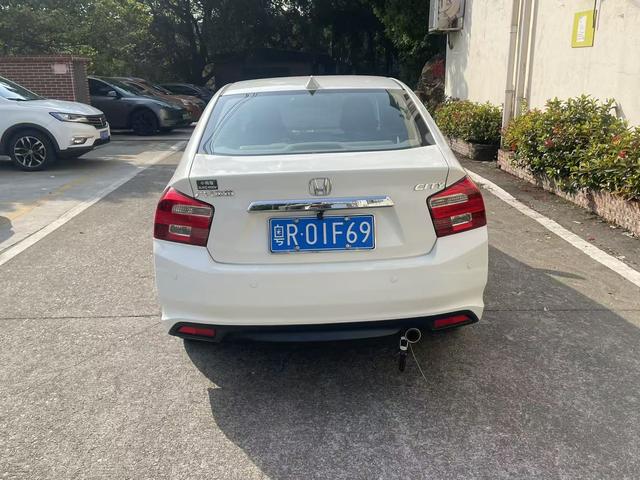 Certificated Used GAC Honda Fengfan Classic 2012 Model 1.5L Manual Elite Edition