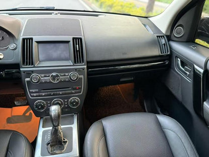 Certificated Pre-Owned Land Rover Freelander 2 2014 2.0T Si4 HSE Petrol Version - u22336196