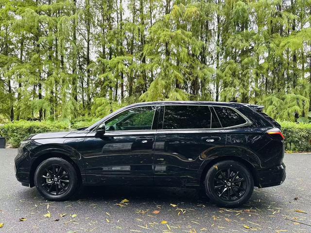 Certificated Pre-Owned Breeze PHEV 2025 e:PHEV Premium Edition -u22116308