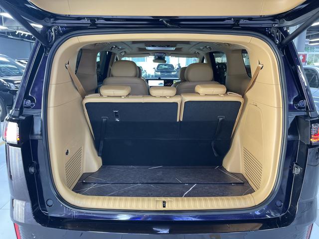 Certificated Pre-Owned VOYAH Dreamer PHEV 2024 Ultra-Long Range Flagship Edition -u22095246