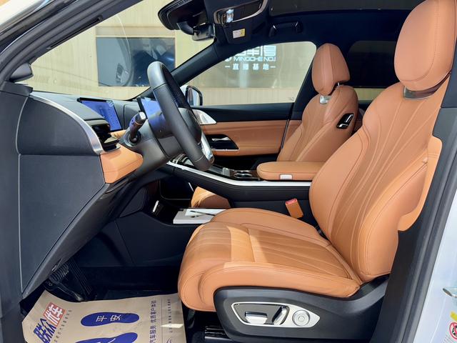 Pre-Owned XPeng G9 2022 Model 702 Pro