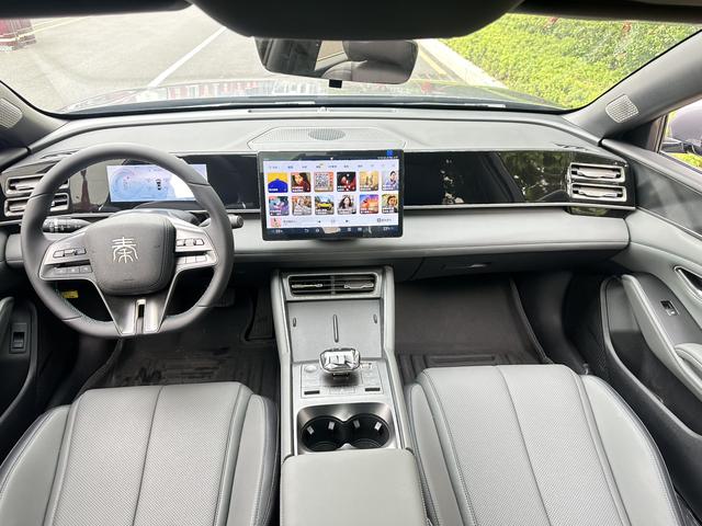 Certificated Pre-Owned BYD Qin L DM 2024 DM-i 120KM Transcendence Edition -u21685517