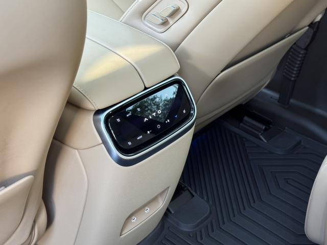 Pre - Owned AITO M7 2024 Pro Six - Seat Four - Wheel Drive Intelligent Driving Edition