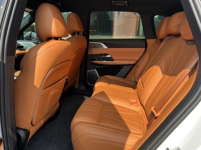 Pre-Owned XPeng G9 2022 Model 702 Max